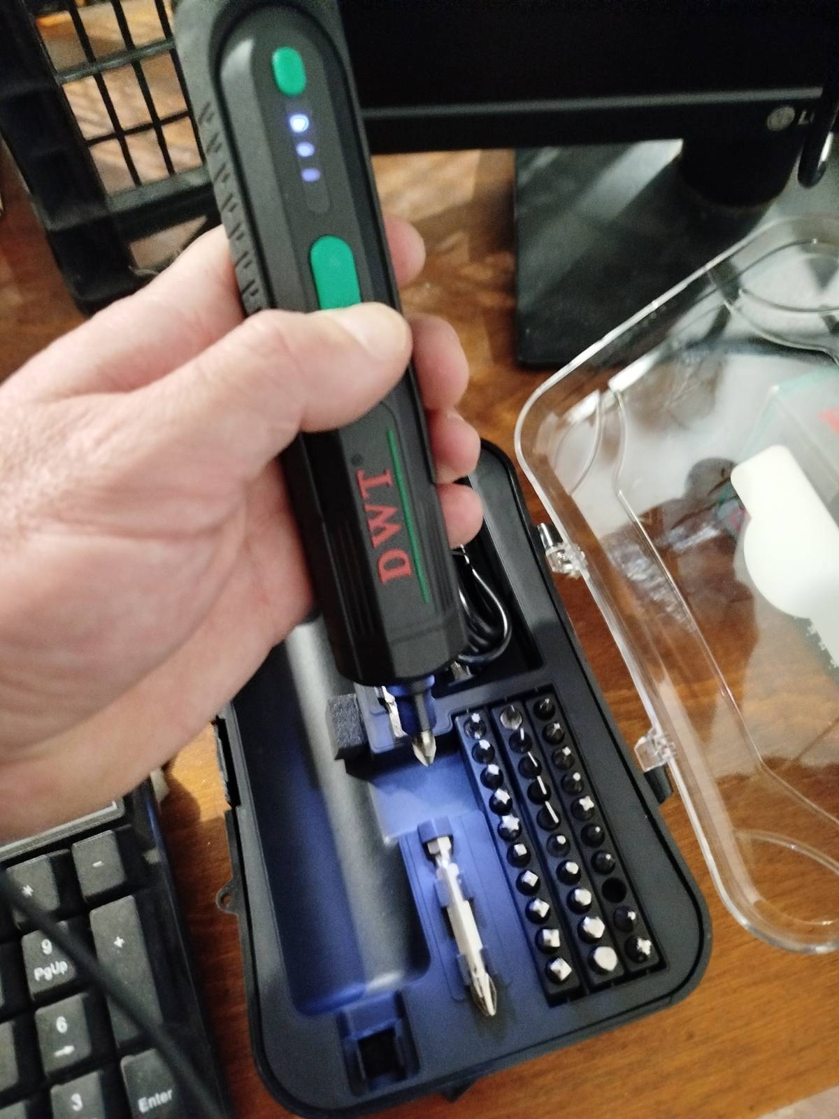 Electric Screwdriver for a secret fiber optic lab in UKRAINE